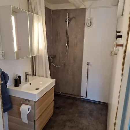 Feriehus Roligheten In *